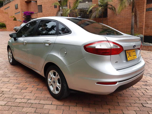 Ford Fiesta Se 1.6l At 2016