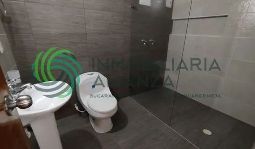 Casa En Arriendo En Altos De Cabecera. Cod A16991