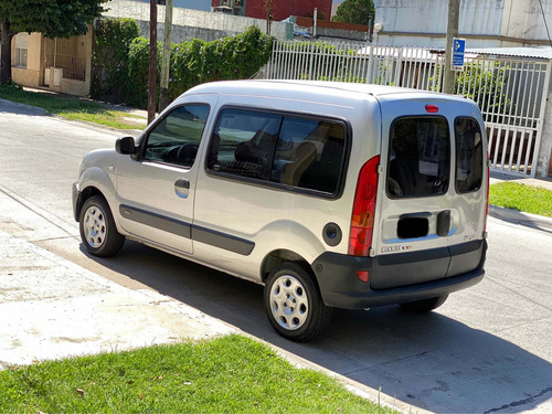Renault Kangoo 1.6 2 Furgon Confort Cd Svt 1plc 2012