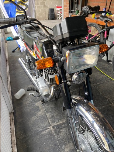 Suzuki Ax 100 2018