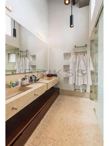 Apartamento En Arriendo En Los Rosales. Cod A1602