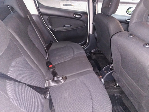 Peugeot 207 1.6 Sedan Feline 106cv