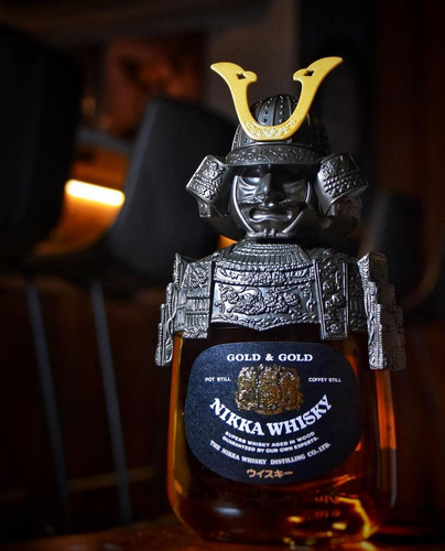 Whisky Japonés Samurai Nikka Gold & Gold Bostonmartin
