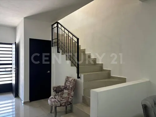 Casa En Venta En Fracc. Los Castaños Apodaca