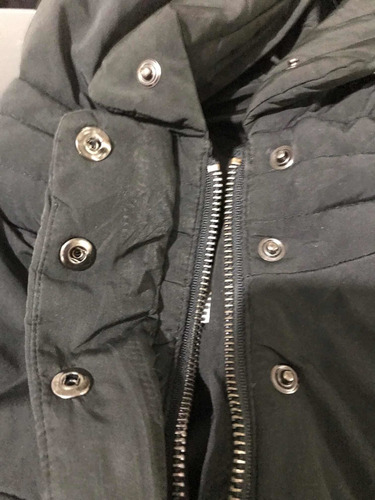 Plastic Island- Campera Relleno Pluma Con Capucha Importada (Usado)