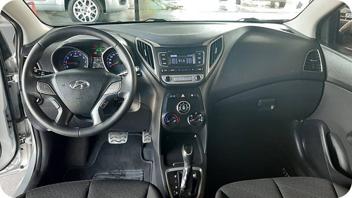 Hyundai Hb20x 1.6 16v Style Flex 4p Automático