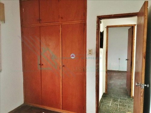 Imagen 8 de 16 de Colonia - Casa Próxima Al Centro.- Ref: 879