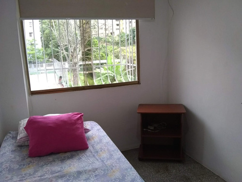 Imagen 10 de 13 de Apartamento En Venta En Caricuao, Ud-5 Zs A17