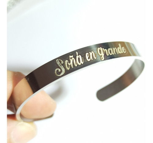 Pulsera Media Esclava Acero Quirurgico 60mm Grabado Láser Color Plateado Diámetro 1 Largo 7