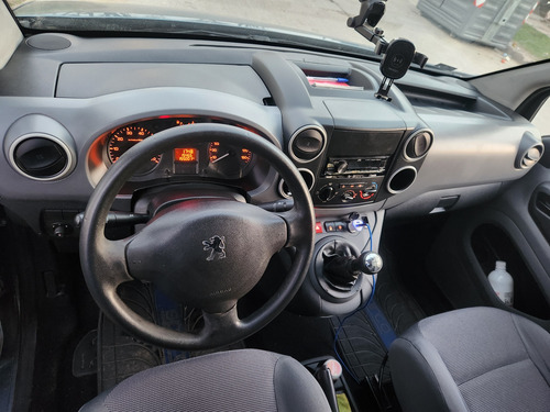 Peugeot Partner B9