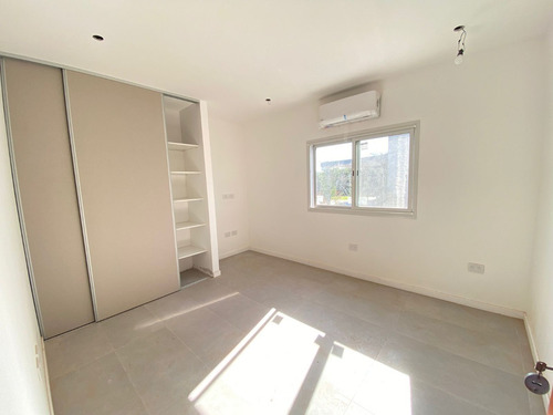 Imagen 6 de 11 de Hermosa Casa En Alquiler - El Cantón