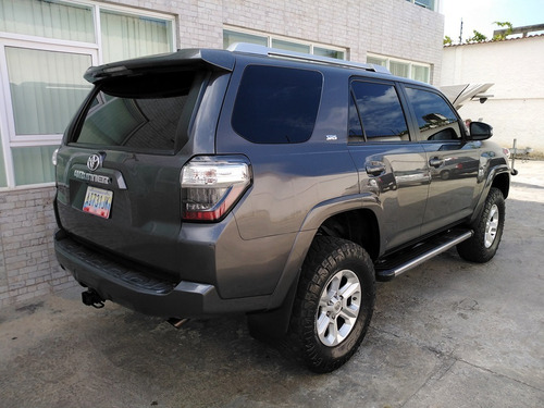 Imagen 4 de 16 de Toyota 4runner Sr5 Premium 4x2