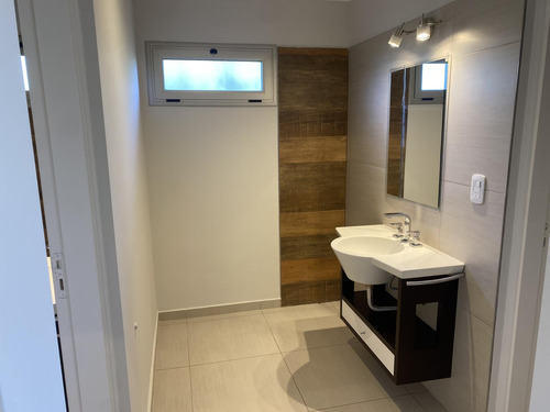 Casa De 3 Dormitorios En Alquiler En La Castilla Club De Campo