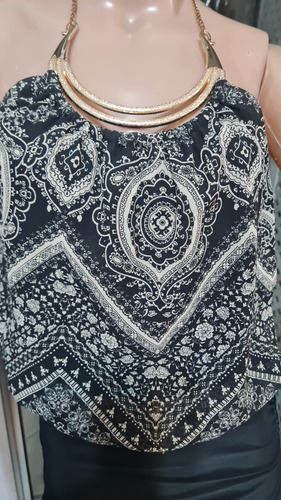 Vestido Corto Sensual Cuello Halter Falda Fruncida (Usado)