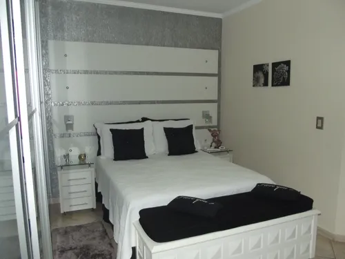 Sobrado 3 Dorms, (3 Suites),5 Banheiros, Garagem 5 Carros, Cozinha,churrasqueira
