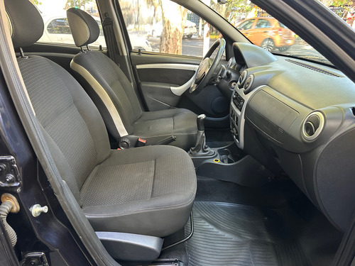 Renault Sandero Stepway 1.6 Confort