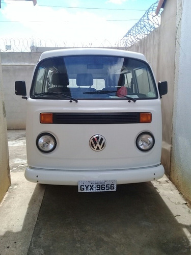 Imagem 1 de 15 de Volkswagen Kombi Estandart Passageiro