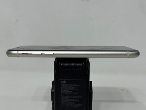 Apple iPhone 11 (128 Gb) - Blanco, Libre (Usado)