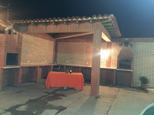 Imagen 3 de 14 de Posada En Chichiriviche Cod. Indip-002