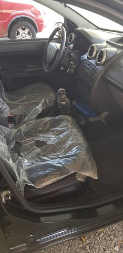 Imagen 5 de 7 de Ford Fiesta Sincrónico