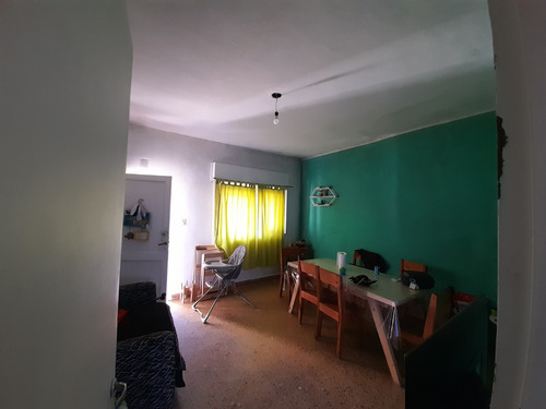 Vendemos Buena Casa G Catan 4 Ambientes