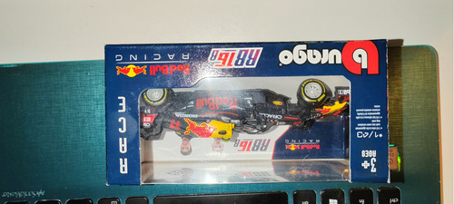 Redbull Racing RB16B 11 Sergio "Checo" Perez 2021 Escala 1:43