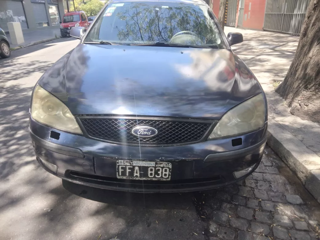 Ford Mondeo 2.0 Ghia