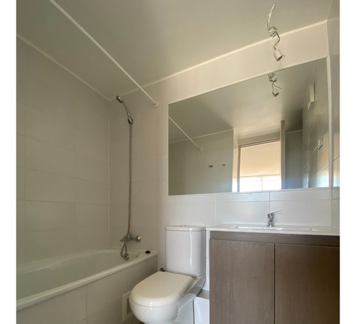 ** Piso 5. Gcomunes Bajos!** 1 Hab / 1 Baños, Oriente