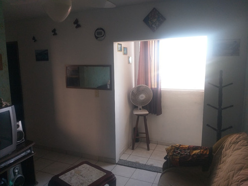 Apto 2 Qtos, Sala C/terraço, Boa Cozih., Área De Servs, Gars Carros/motos, Prox Praia, Comércios, Escolas Só Etc Só $150.ml