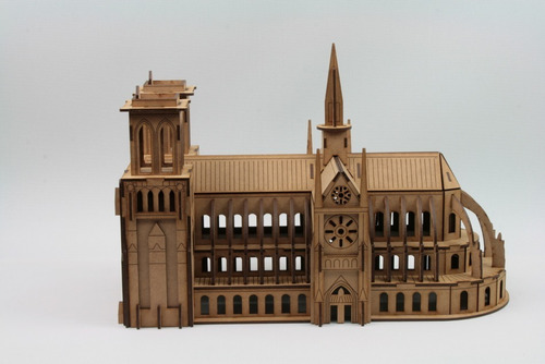 Imagen 5 de 7 de Rompecabezas 3d Catedral Notre Dame Fibrofacil Mdf Maqueta