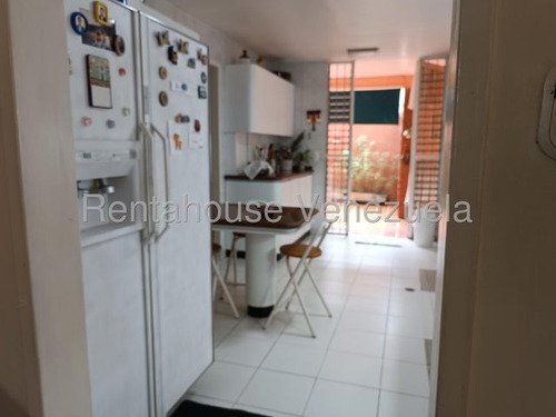 Leandro Manzano Casa En Venta, Santa Ines Mls #25-8929 As