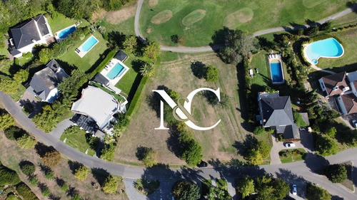 Imagen 1 de 6 de Terreno Lote Doble En Venta En Abril Club De Campo