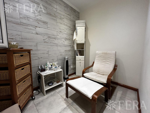 Venta Casa De 5 Ambientes Con Patio Y Cochera En Wilde