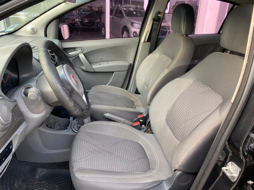 Imagen 12 de 14 de Fiat Palio Atractive 1.4 #3f