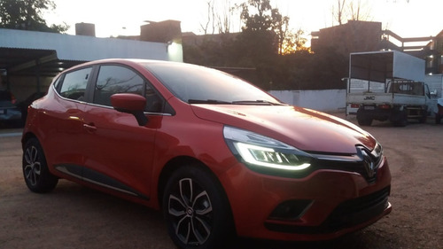 Renault Clio Vi Intens Año 2021 - Motor 0.9 Iv Tce90 - 0 Km
