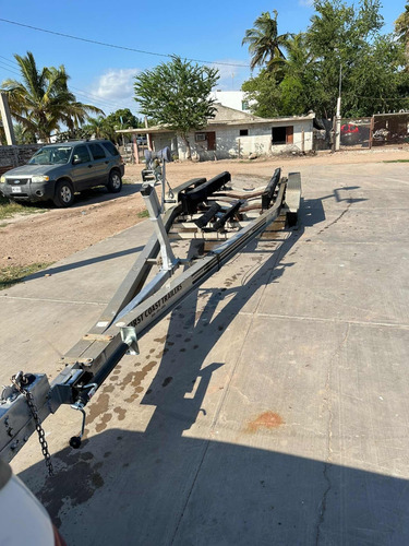 Yate Quest Modelo Saltfish 257 Walk Around