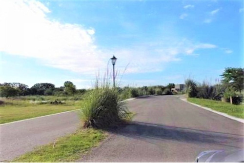 Imagen 14 de 15 de Venta Casa B° C° La Cañada - Los Arces - A Estrenar!!