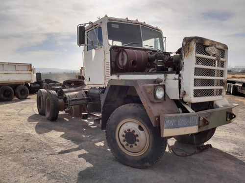 Imagen 1 de 9 de Tractocamion Kenworth Am General