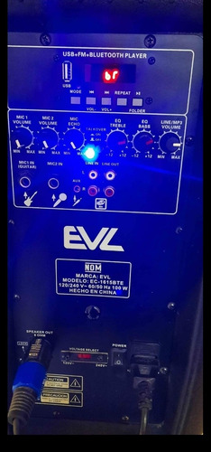Bocinas Amplificadas Evl 2 Bocinas Color Negro