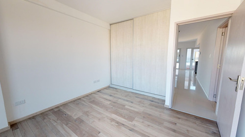 Imagen 8 de 13 de Venta Departamento 2 Amb. Wilde Centro