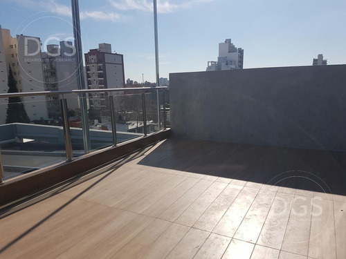 Imagen 5 de 28 de Oficina De Última Tecnología | Banfield Este