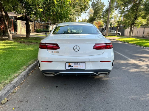Imagen 8 de 12 de Mercedes-benz E 200 Coupe