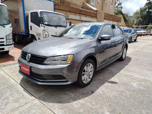 Volkswagen Jetta Comfortline Sedan Sec 2,0
