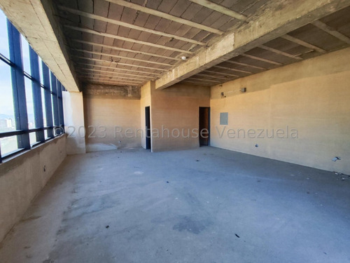 Karen García Rentahouse Trae Para Ti, En Venta Amplia Y Cómoda Oficina, El Este De Barquisimeto, En Obra Gris Para Remodelar A Tu Gusto, Fácil Acceso, Ideal Para Desarrollar Cualquier Negocio.