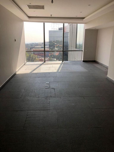 Oficina Acondicionada En Renta, Lomas Altas