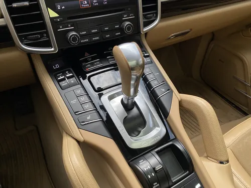 Porsche Cayenne Platinum Edition
