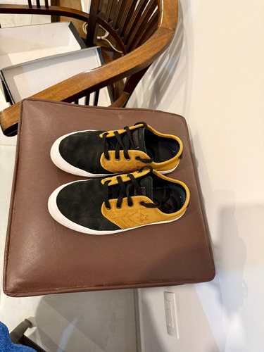 Zapatillas Converse Talle 40 (Usado)