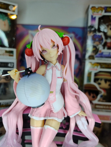 Figura Vocaloid Hatsune Miku Ver. Sakura Lantern