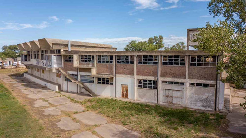 Imagen 12 de 21 de Fábrica En Venta! Excelente Lote Y Ubicación.