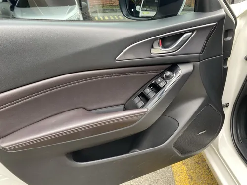 Mazda 3 2.0 Grand Touring Lx At 2018